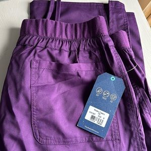 Cherokee Revolution Eggplant scrub pants medium tall